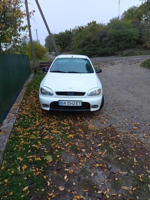 Продам свою машинку део сенс в гарному стані
