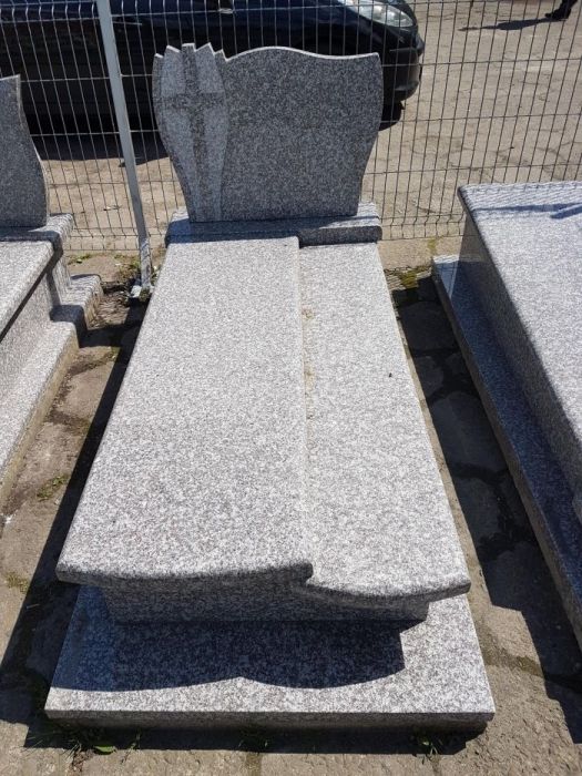 Nagrobki 4500 zł z montażem. Nagrobki śląsk GWARANCJA!! Bielsko Biała
