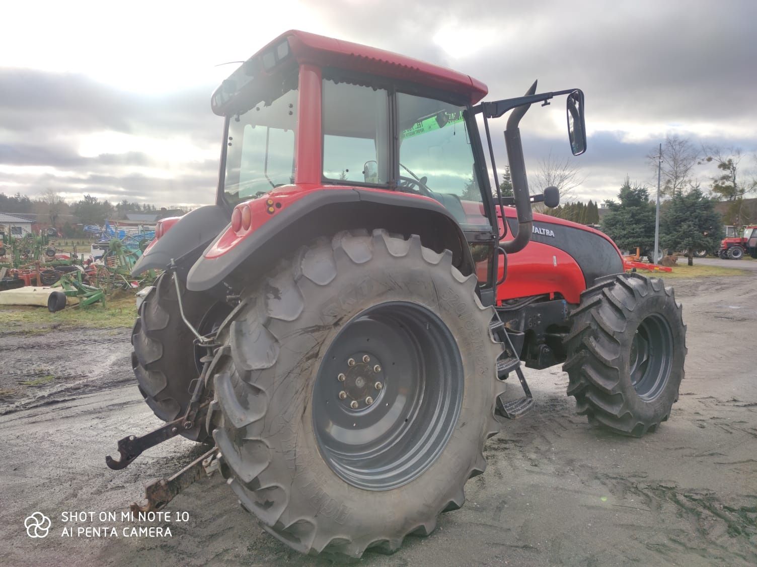 Valtra T 120 / z Tuzem+ Wom / pneumatyka