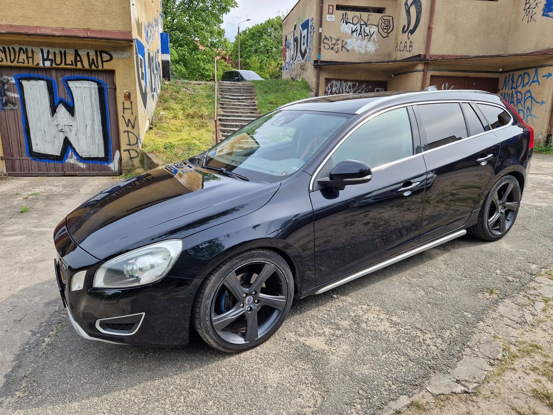 Volvo V60 Volvo V60 R-Design, Eibach, 3.0 Turbo 304 PS Automat AWD