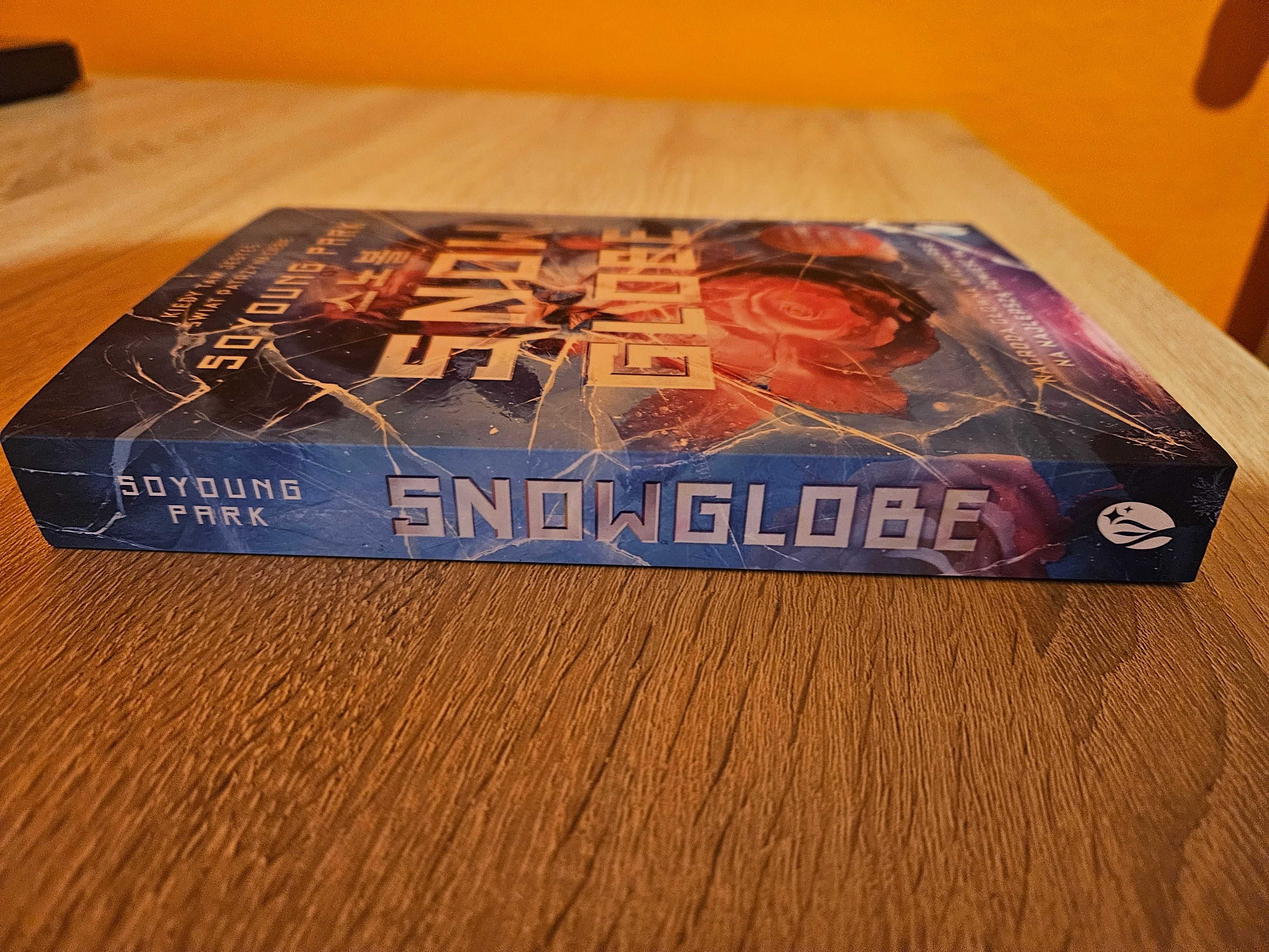 Snowglobe Soyoung Park jak nowa