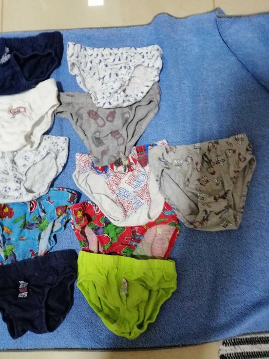 21 pares de cuecas criança, 4-5 anos