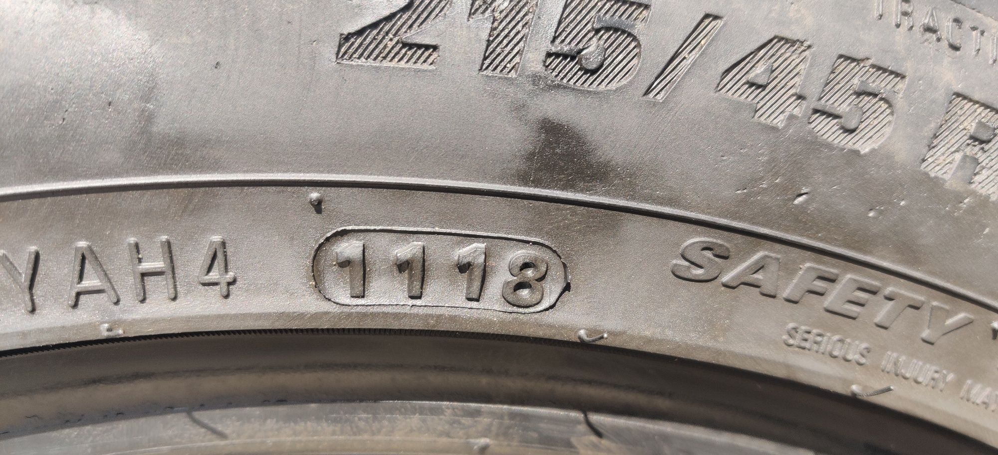 Kumho 215/45 R16