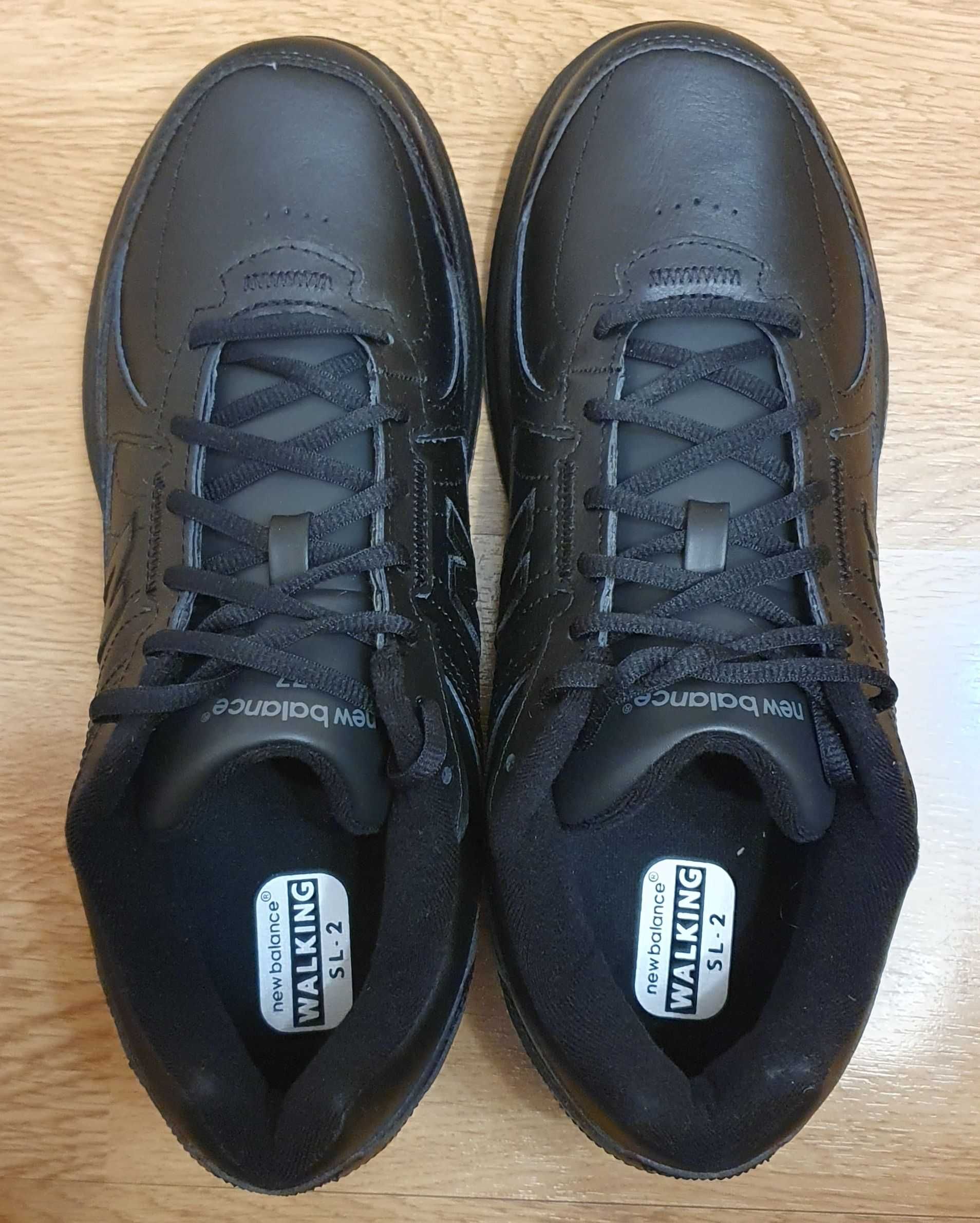 Продам нові чоловічі чорні кросівки New Balance 577 V1
