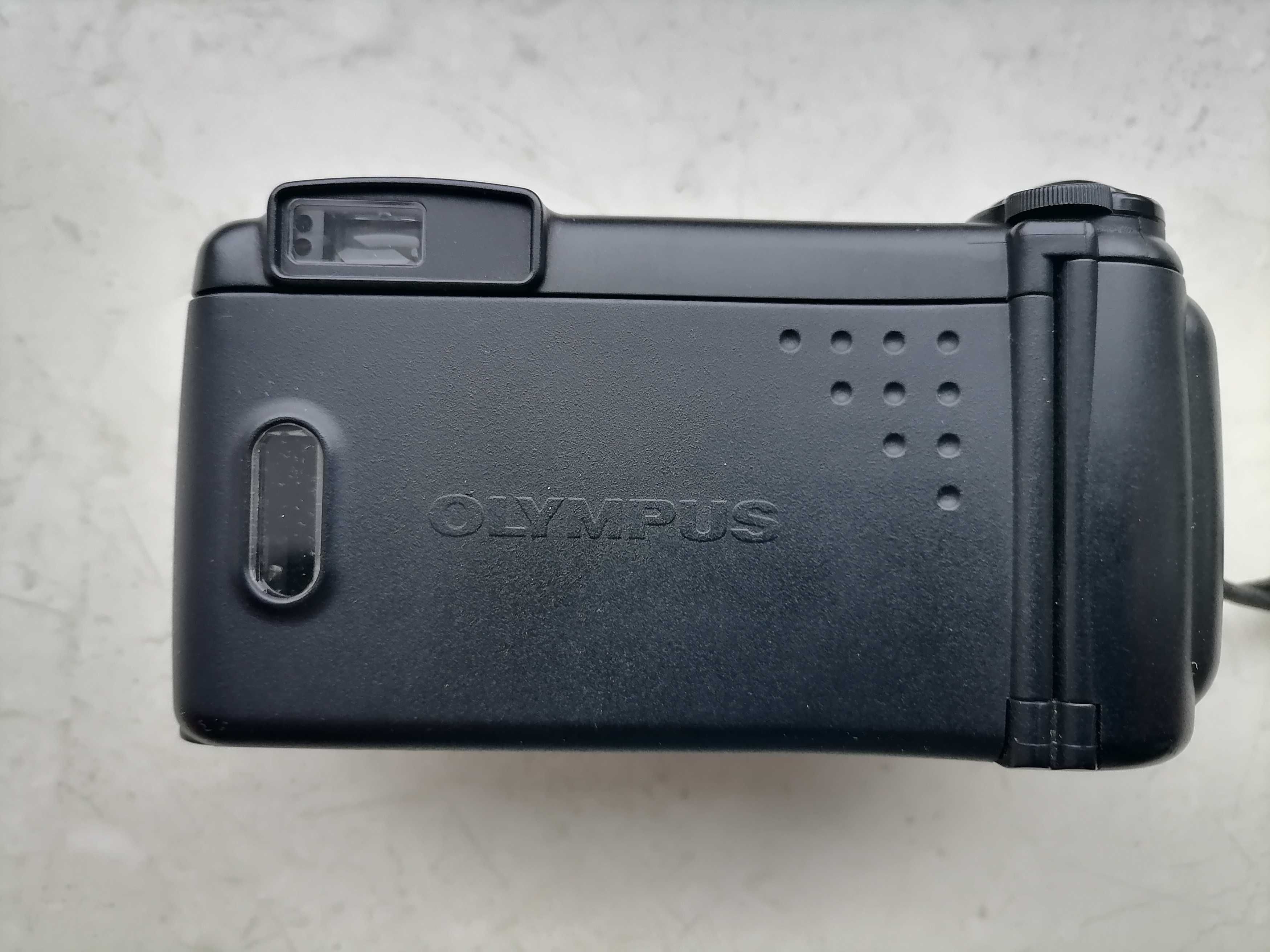 Фотоапарат OLYMPUS.