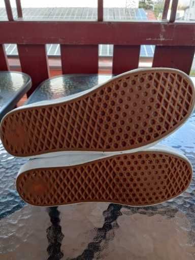 Buty Vans rozmiar 42 raz ubrane stan idealny