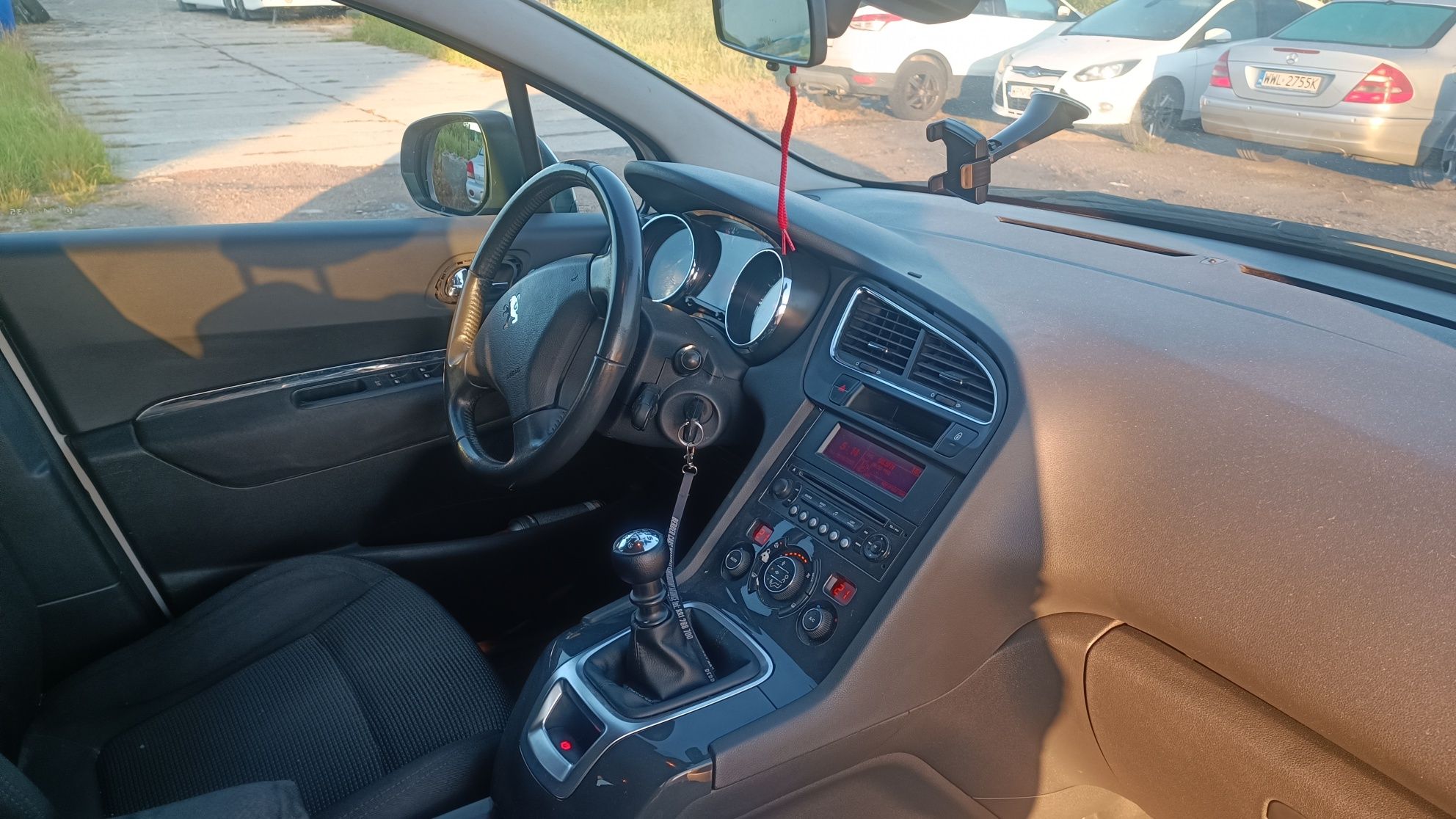 Sprzedam peugeot 5008