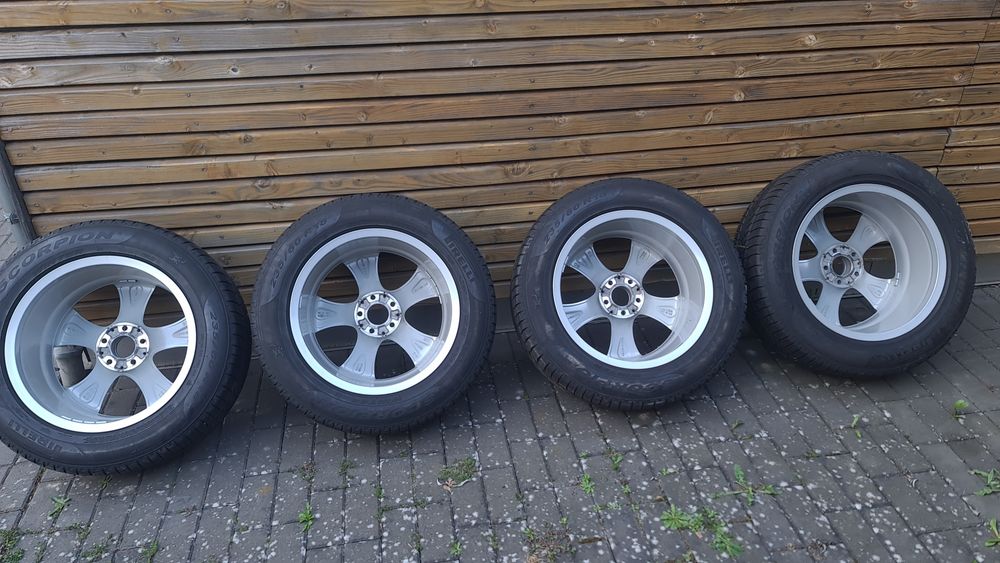 Титани з зимовою резиною 5x112 r18 8j Et38 Pirelli 235 60r18