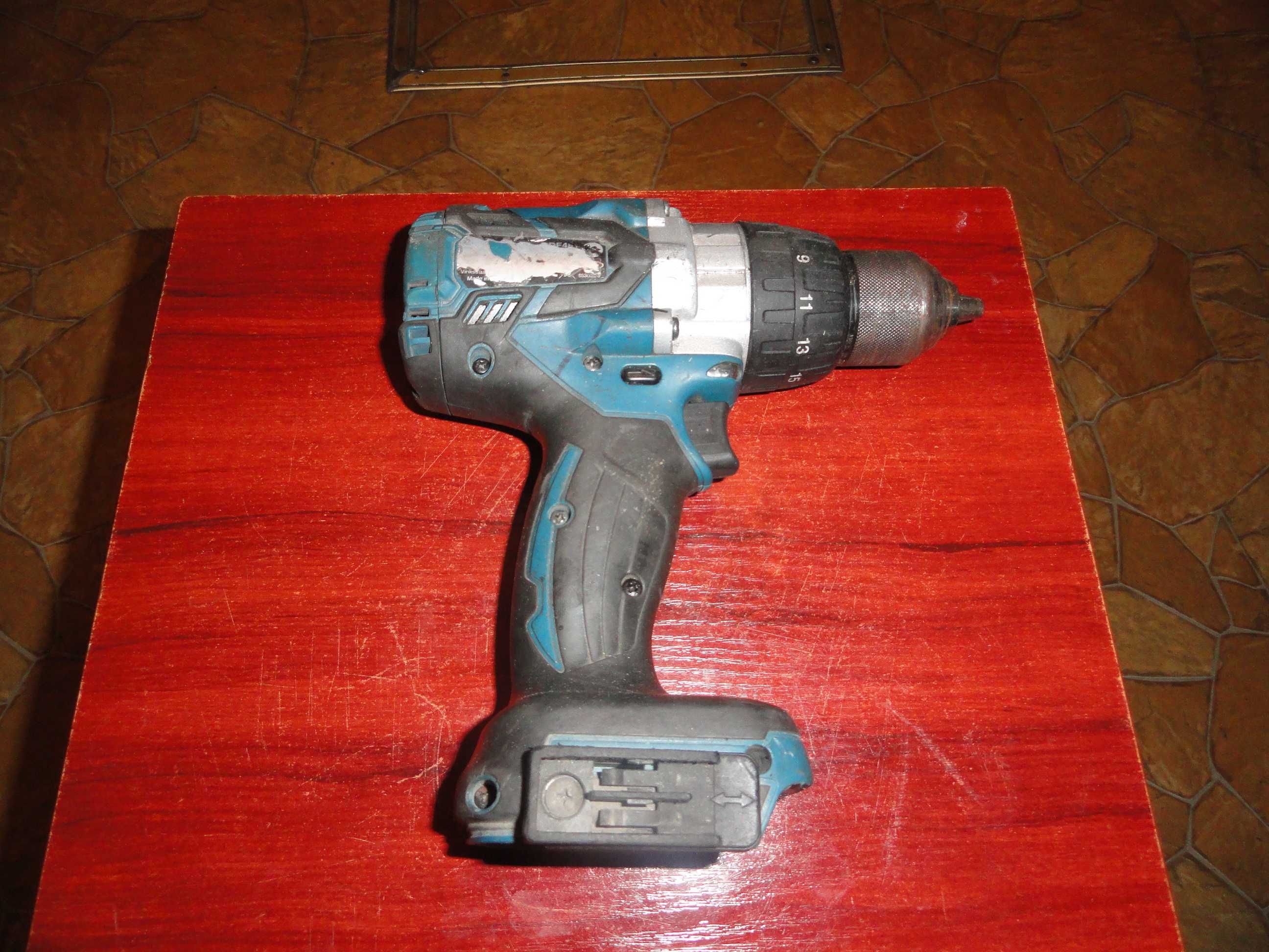 Wiertarka wkrętarka Makita DDF481
