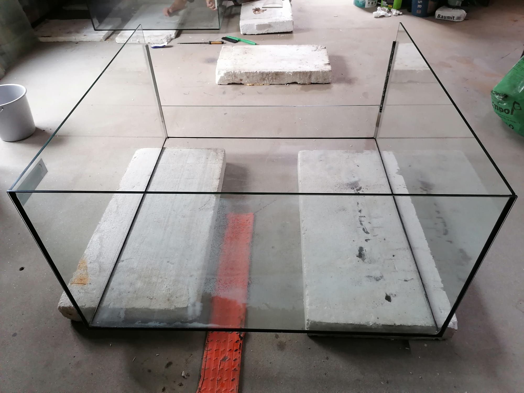 Akwaterrarium, akwarium