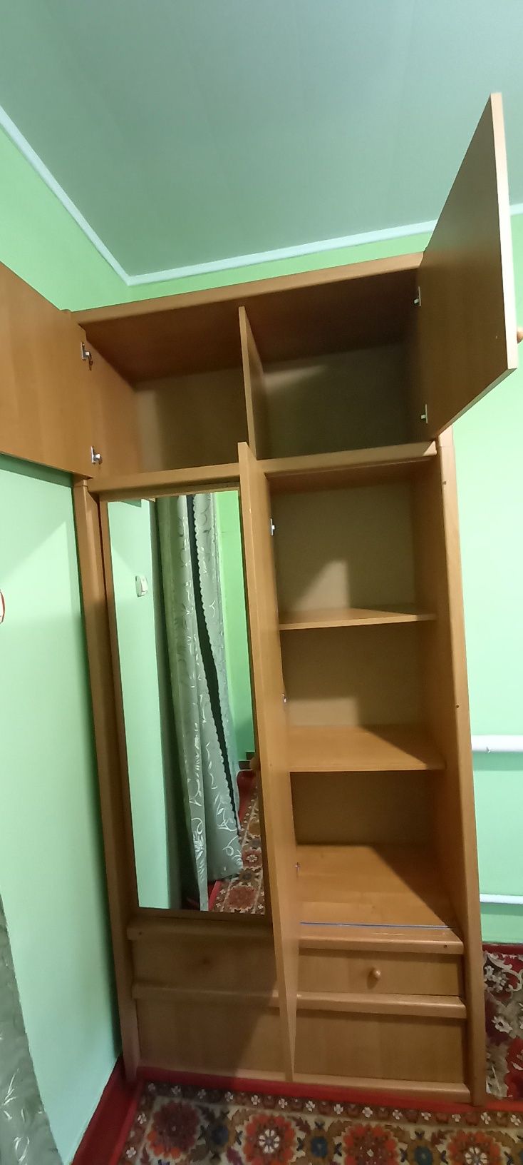 Передпокій "Каріна",б/в