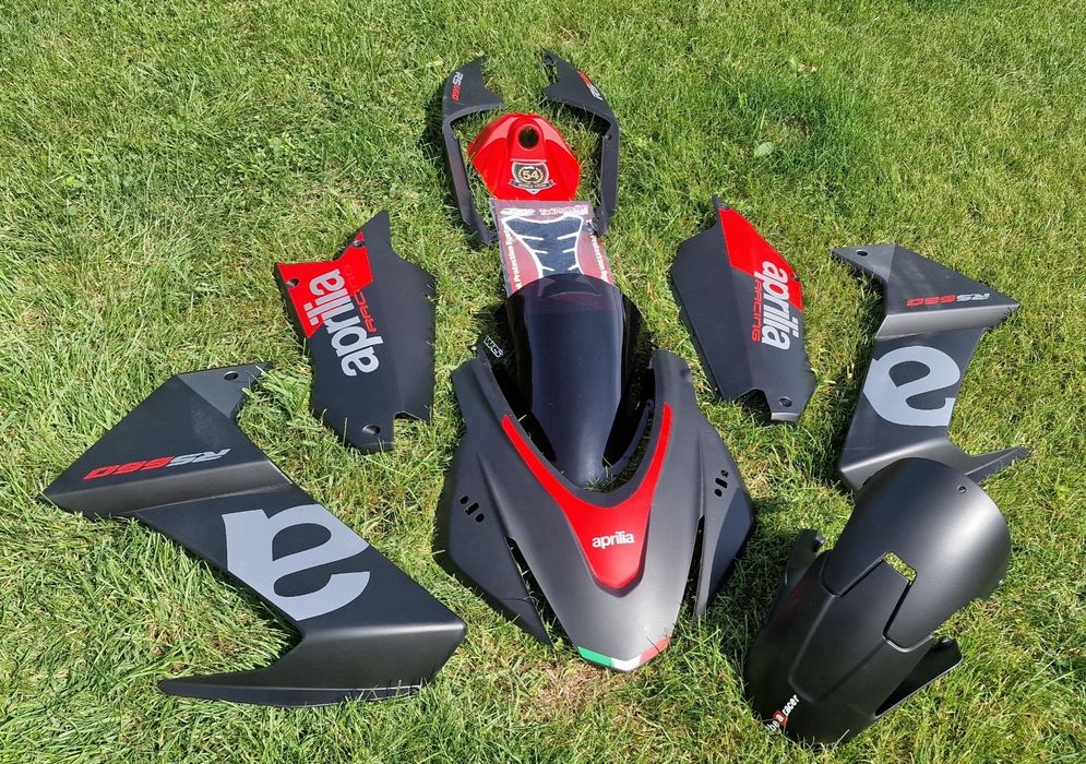 Owiewki rs660 komplet