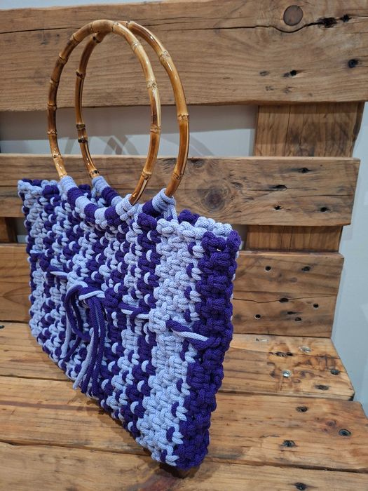 Torebka shopperka ręcznie robiona z makramy