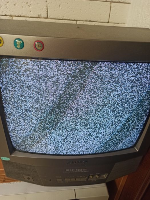 Телевізор Шарп діагональ 35см