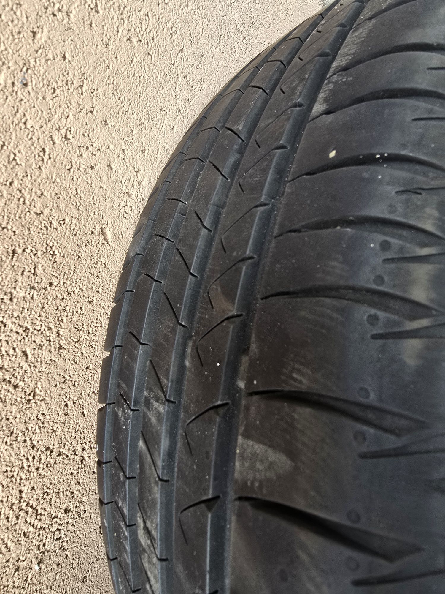 Opony z felgami 205/60 R15 VW SHARAN