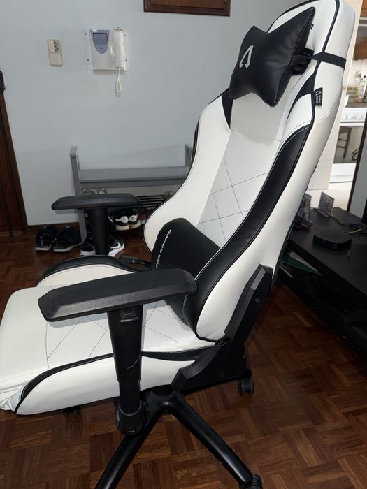 Cadeira gamer da Alpha