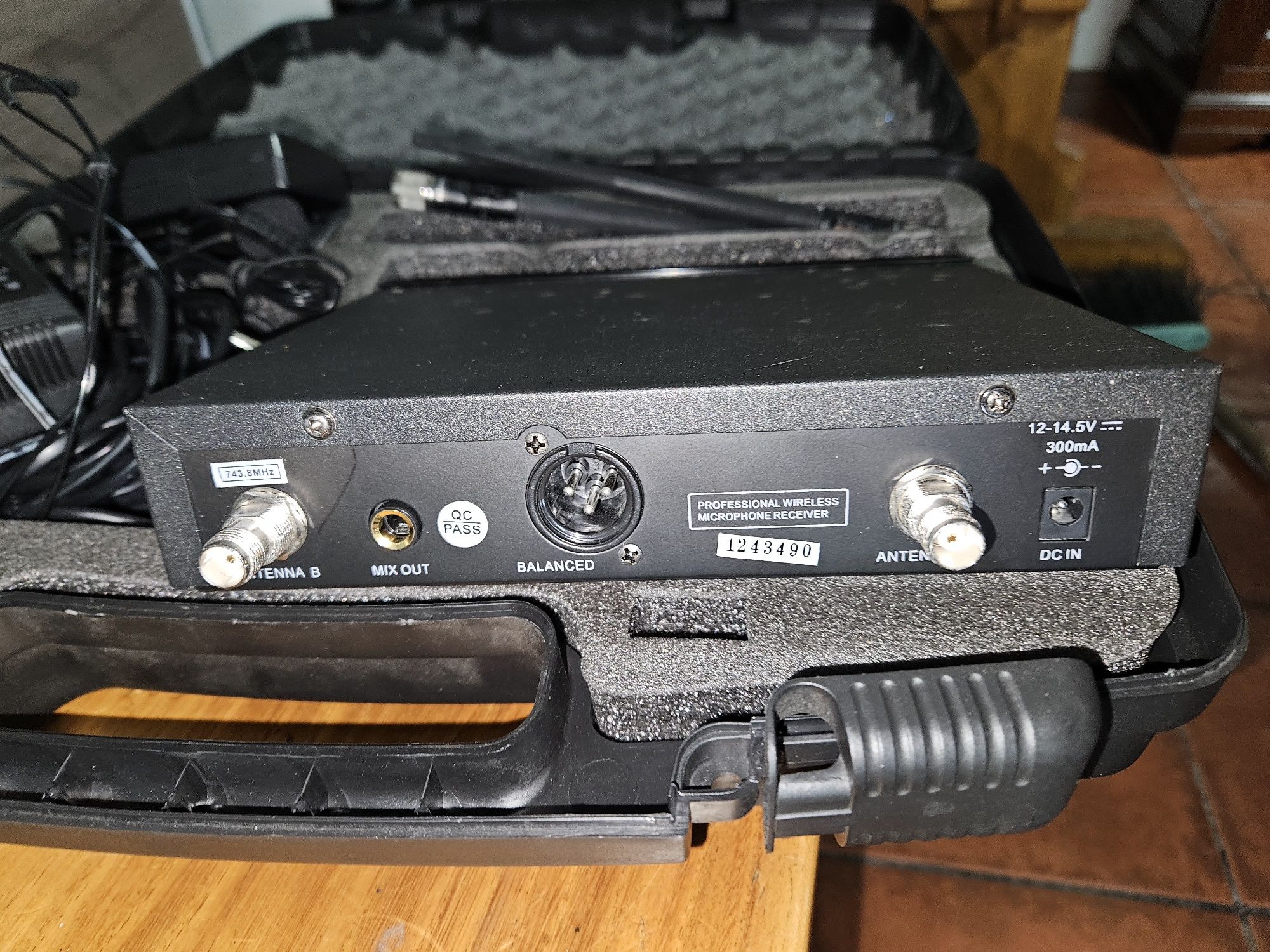 Microfone de cabeça Audiomix U-210H