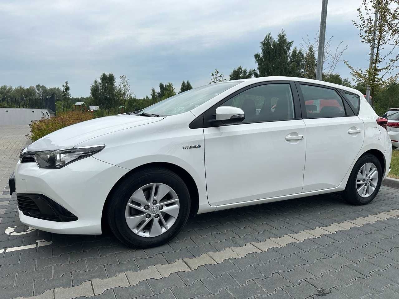 Toyota Auris 2015 Kompakt, Hybryda + LPG