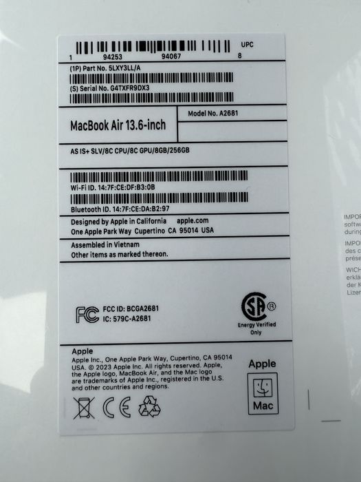 MacBook Air 13.6-inch M2 8/256 gb