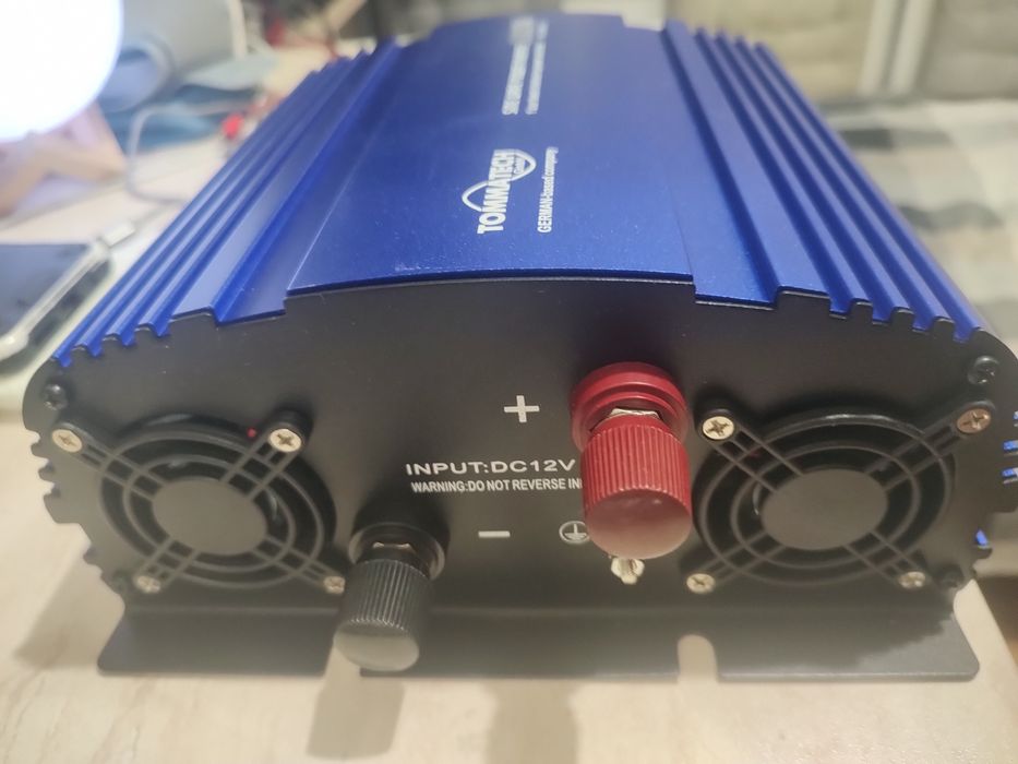 Продам инвертор 12 /5000Wt