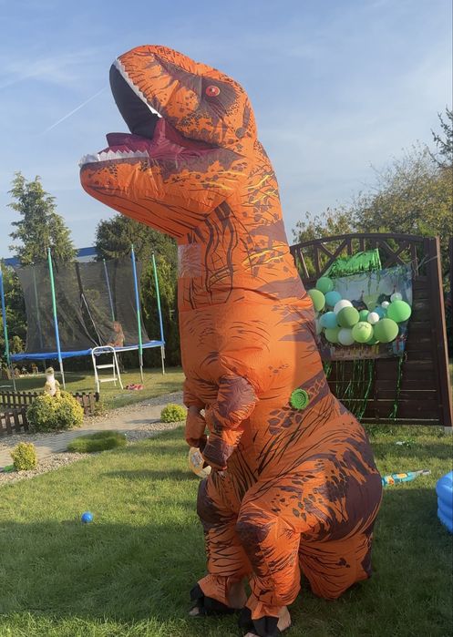 Dmuchany dinozaur