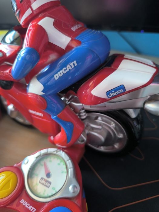 Moto da Chicco e Faísca McQueen