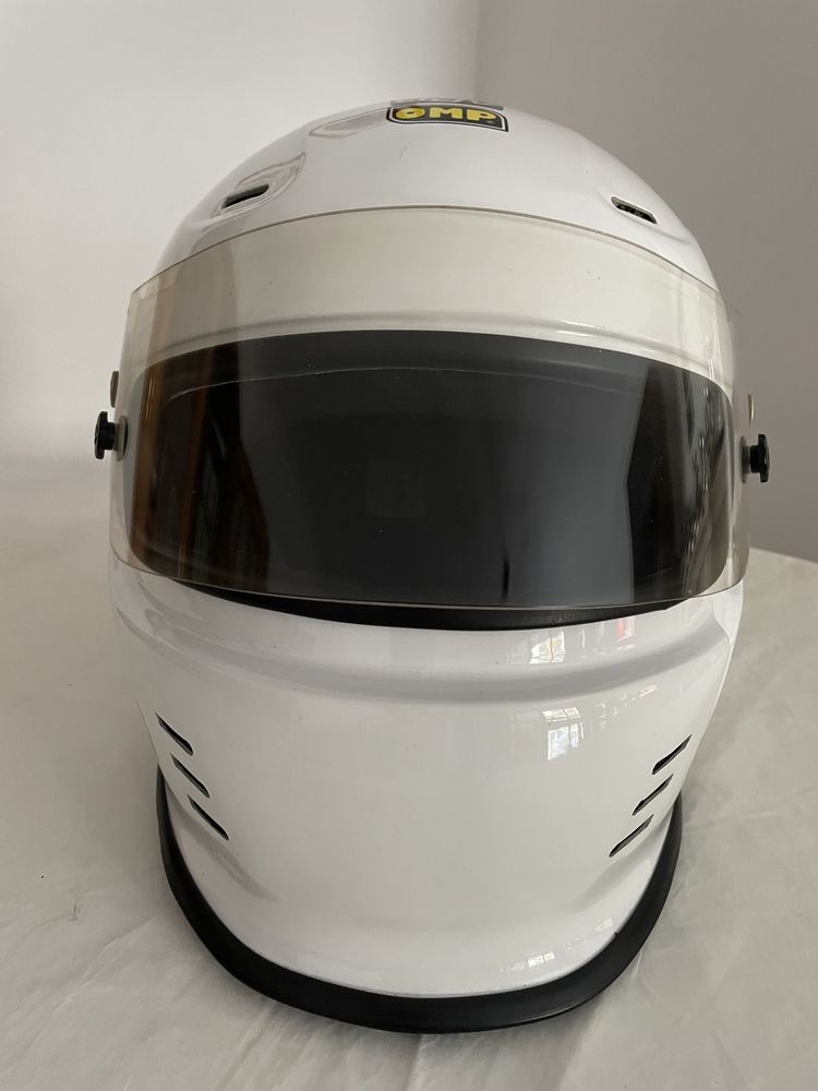 Capacete Automóvel