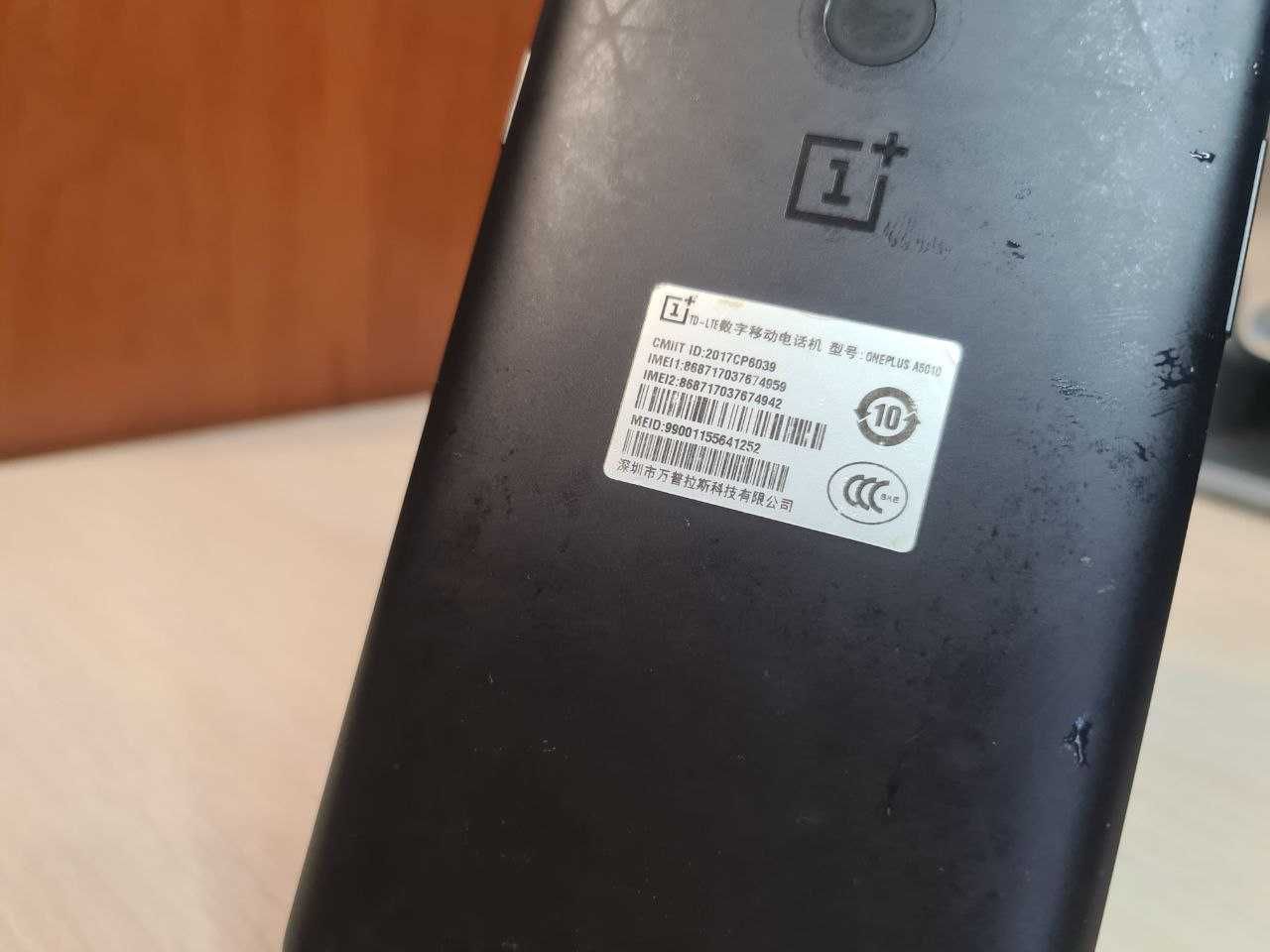 Смартфон OnePlus 5T | 6/64GB | Чорний| Android 10, SupserAmoled 2xSIM