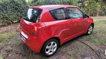 Suzuki swift 1,3  uszkodzony silnik .