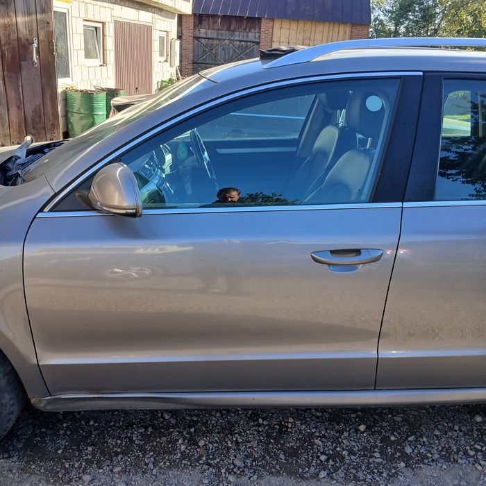 Drzwi lewy przód Skoda Superb II lf8h