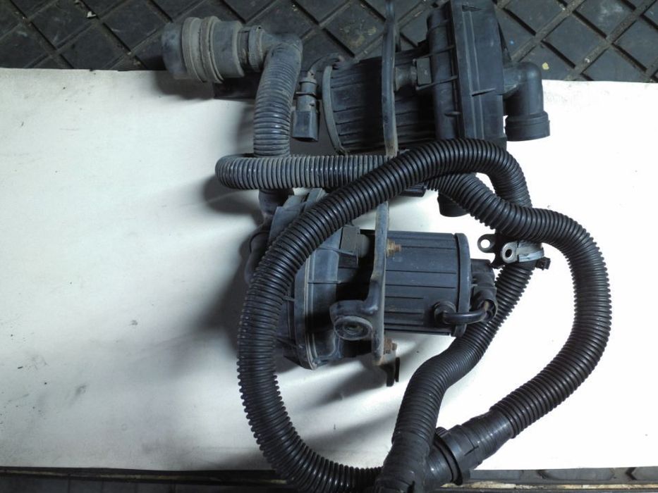 BENTLEY CONTINENTAL GT POMPY POMPA POWIETRZA WTÓRNEGO KOMPLET 3W0131083B