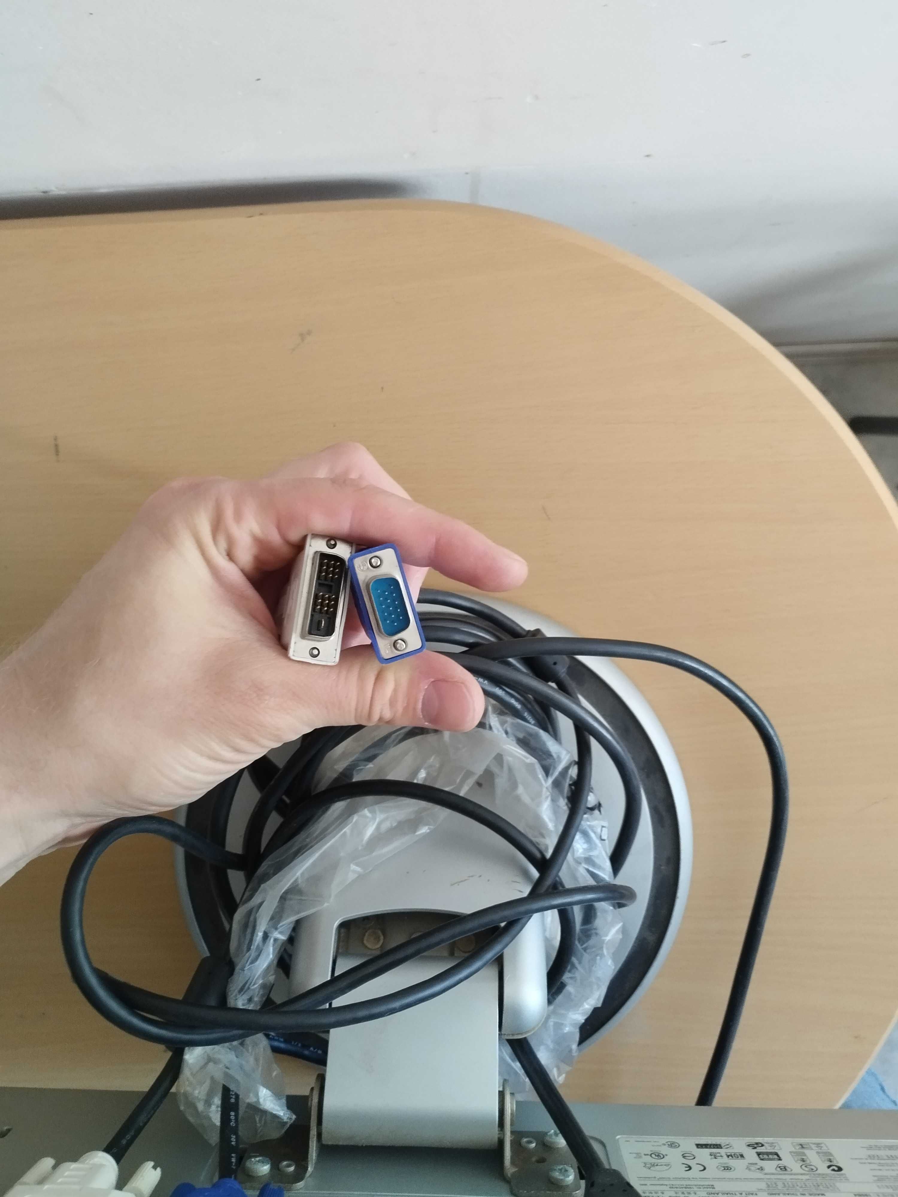 Monitor Philips. Polecam