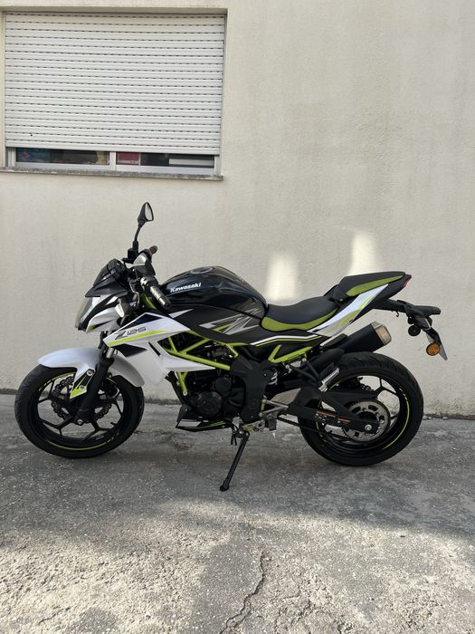 Kawasaki Z 125 .