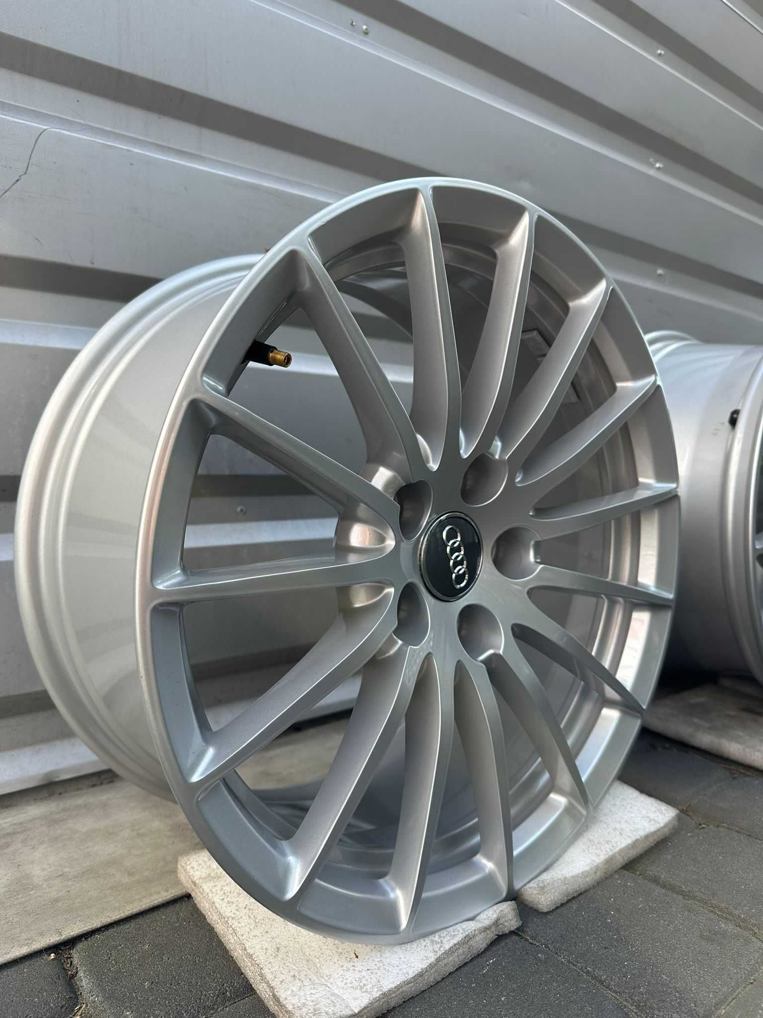 FABRYCZNIE NOWE Oryginalne Felgi Audi 17" A4 A5 A6 A7 A8 Q3 Q5