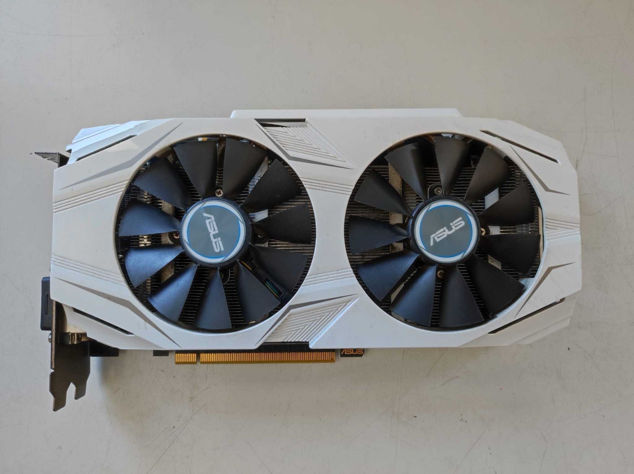 Asus GTX 1070 Dual 8GB