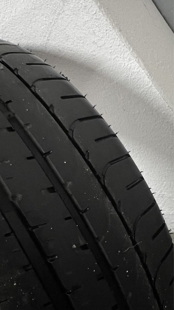 Pneus 245 35 R18 Pirelli Pzero