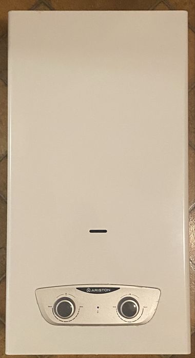 Podgrzewacz wody gazowy piecyk Ariston Fast R