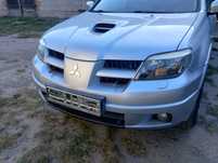Mitsubishi Outlander I lift lampa przód