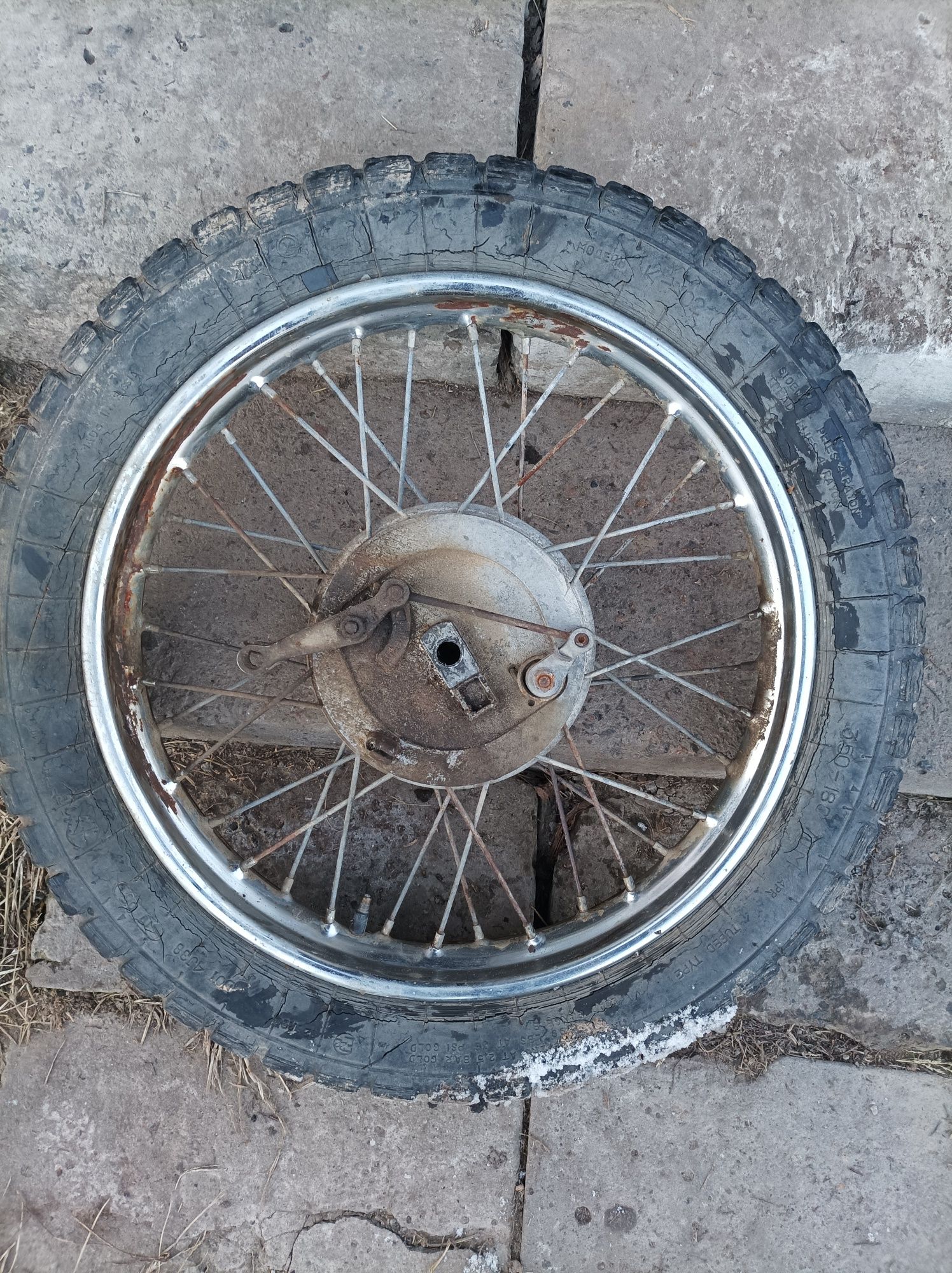 продам колесо на мотоцикл ява