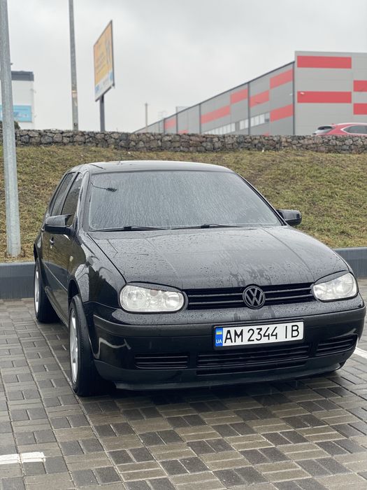 Golf 4 1999 року випуску