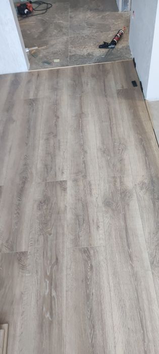 Укладка ламинат кварцвенил линолеум плинтус