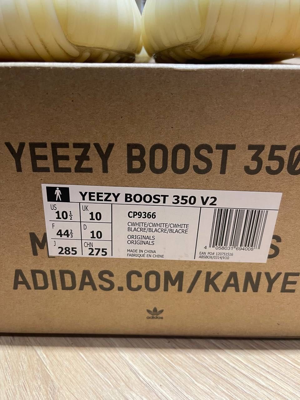 adidas Yeezy boost 350 v2 cream white 44 2/3 white carbon bone onyx ze