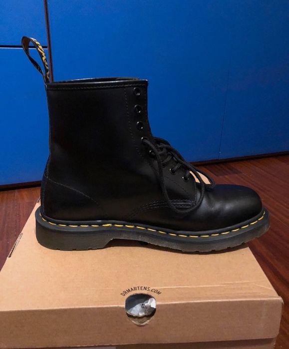 Botas Dr martens smooth 1460 e caixa  42