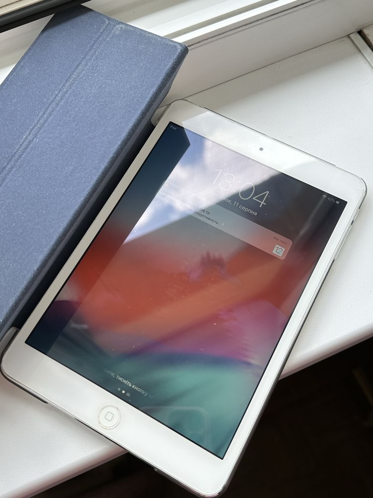Apple Ipad mini 2 (олх доставки немає)