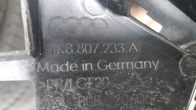 Audi A7 Wzmocnienie osłony zderzaka, atrapy