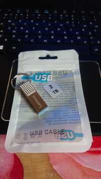 Флешка USB накопитель 2 терабайт.