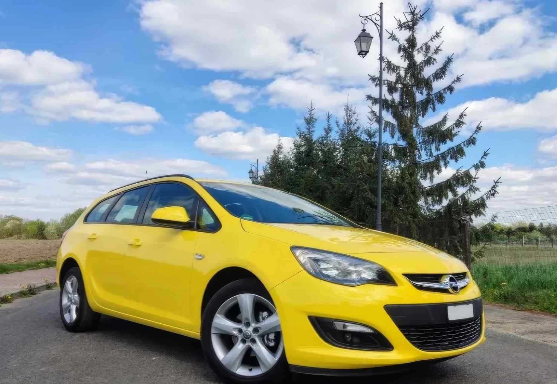 Opel   Astra   1.4