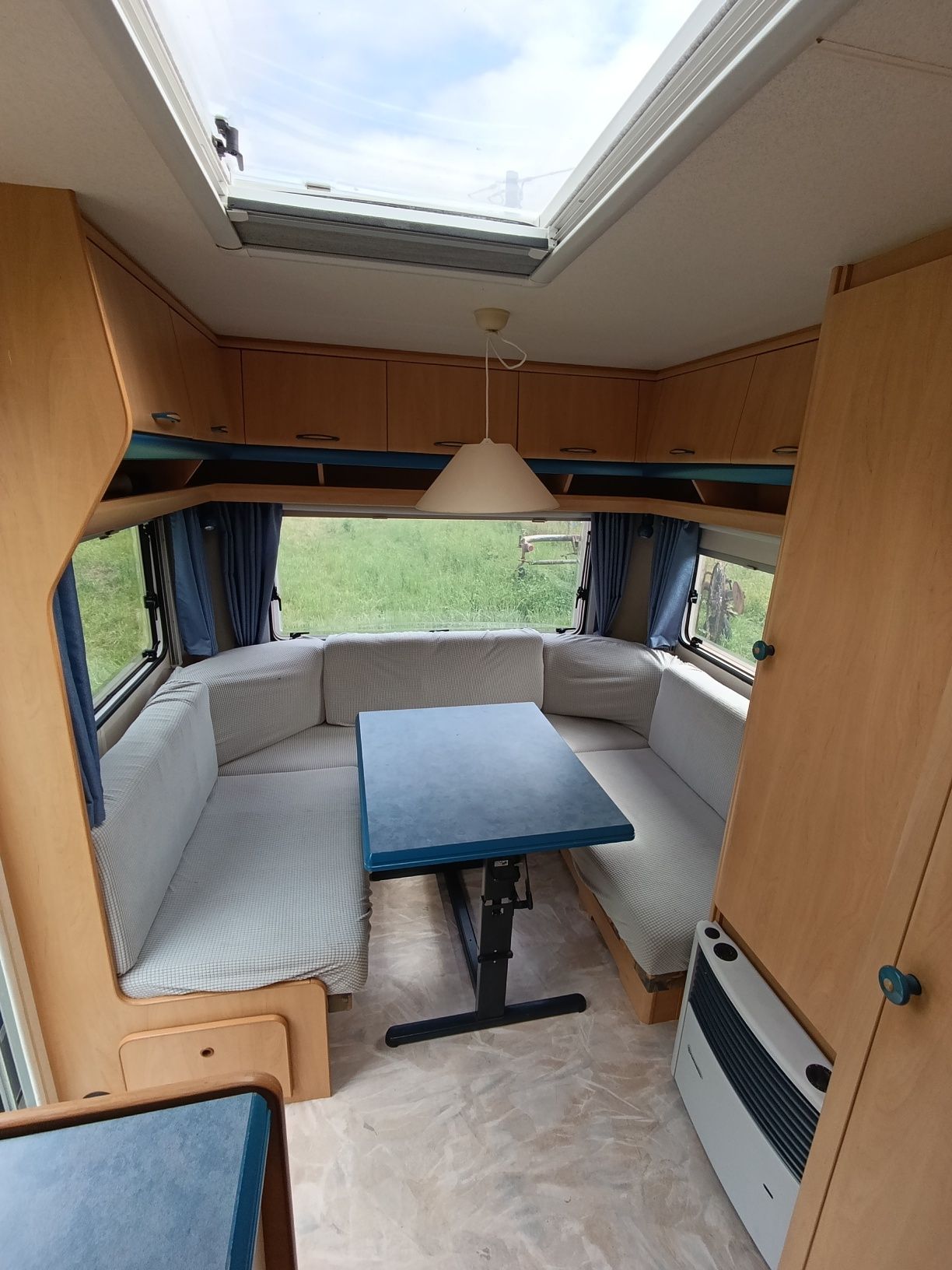 Przyczepa hobby 450 de lux