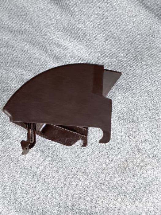 Brązowa osłona bezpieczników VW T3 caravelle Multivan syncro Westfalia