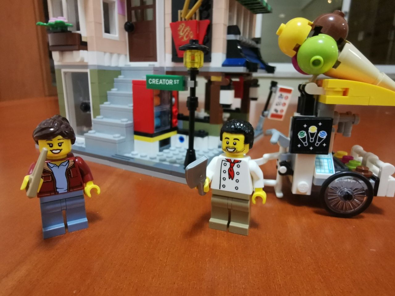 Lego 31131 Downtown Noodle shop